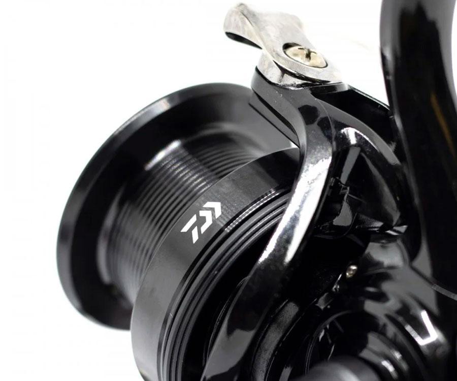 Котушка Daiwa Emblem BR 25A