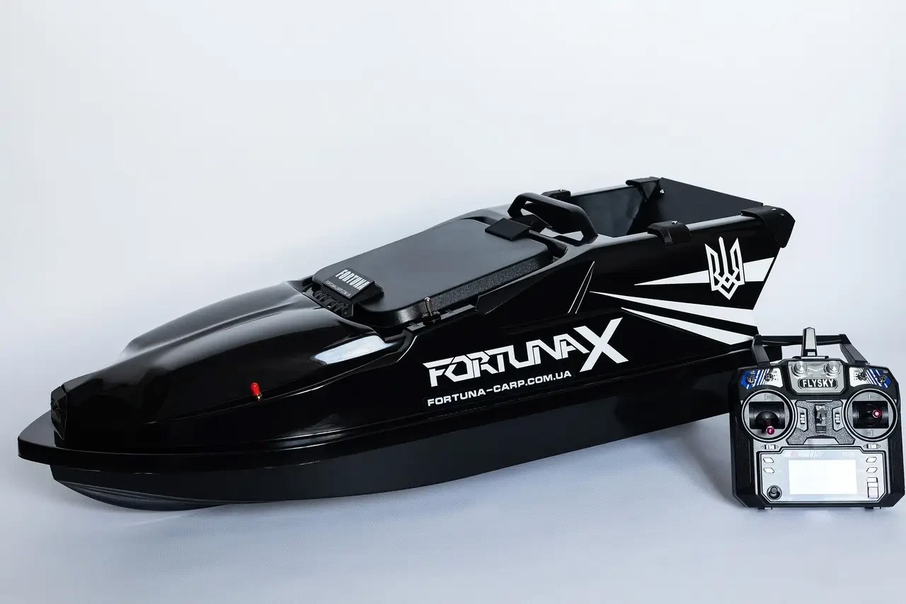 Катер Fortuna — X з інтегрованою системою GPS автопілотки Fortuna — X Чорний